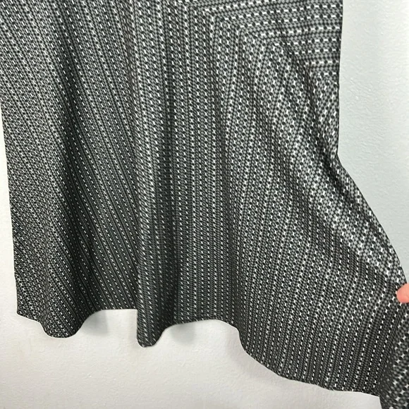 Prana Gray & Black Print Fit and Flare V-Neck Dress Large - Picture 5 of 8